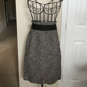 CLASSIQUES ENTIER FITTED SZ 12 ZIPPER SKIRT NEW